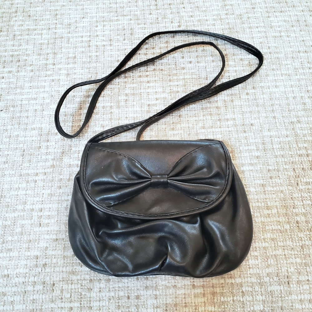 Black Bow Front Purse